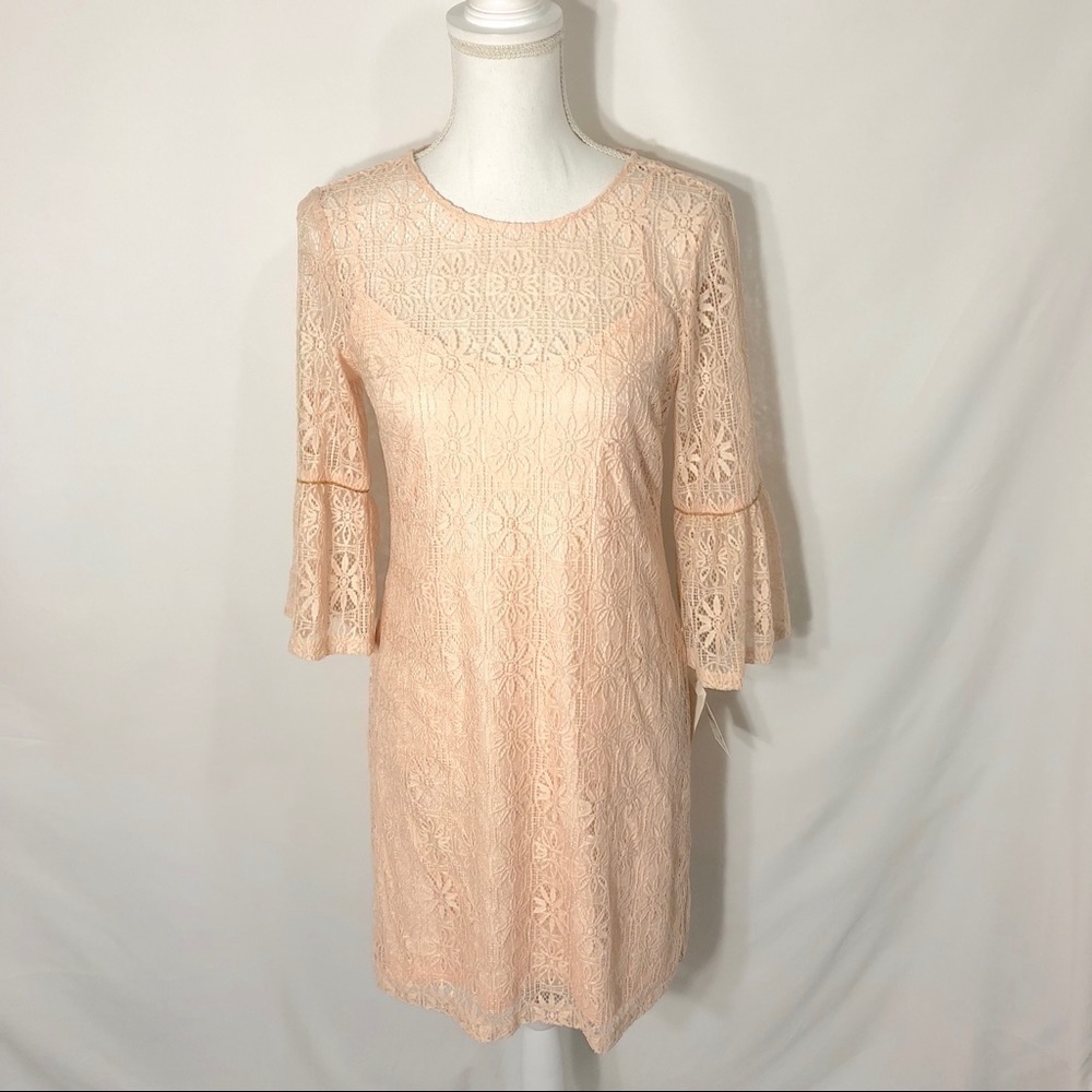 Jessica Simpson Bell Sleeve Dress NWT Sz 4 Women’s